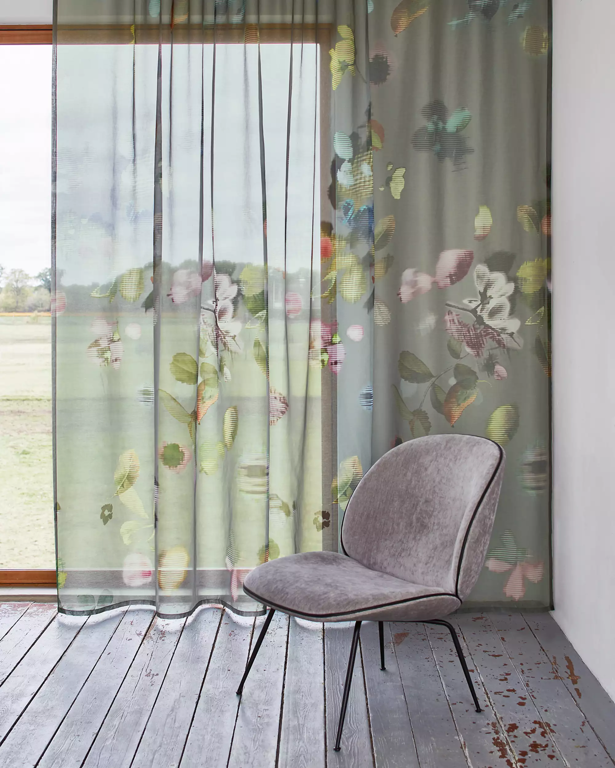 acousticpearls-faletta-voilage-fleuri-trevira-feuilles-moderne image 1