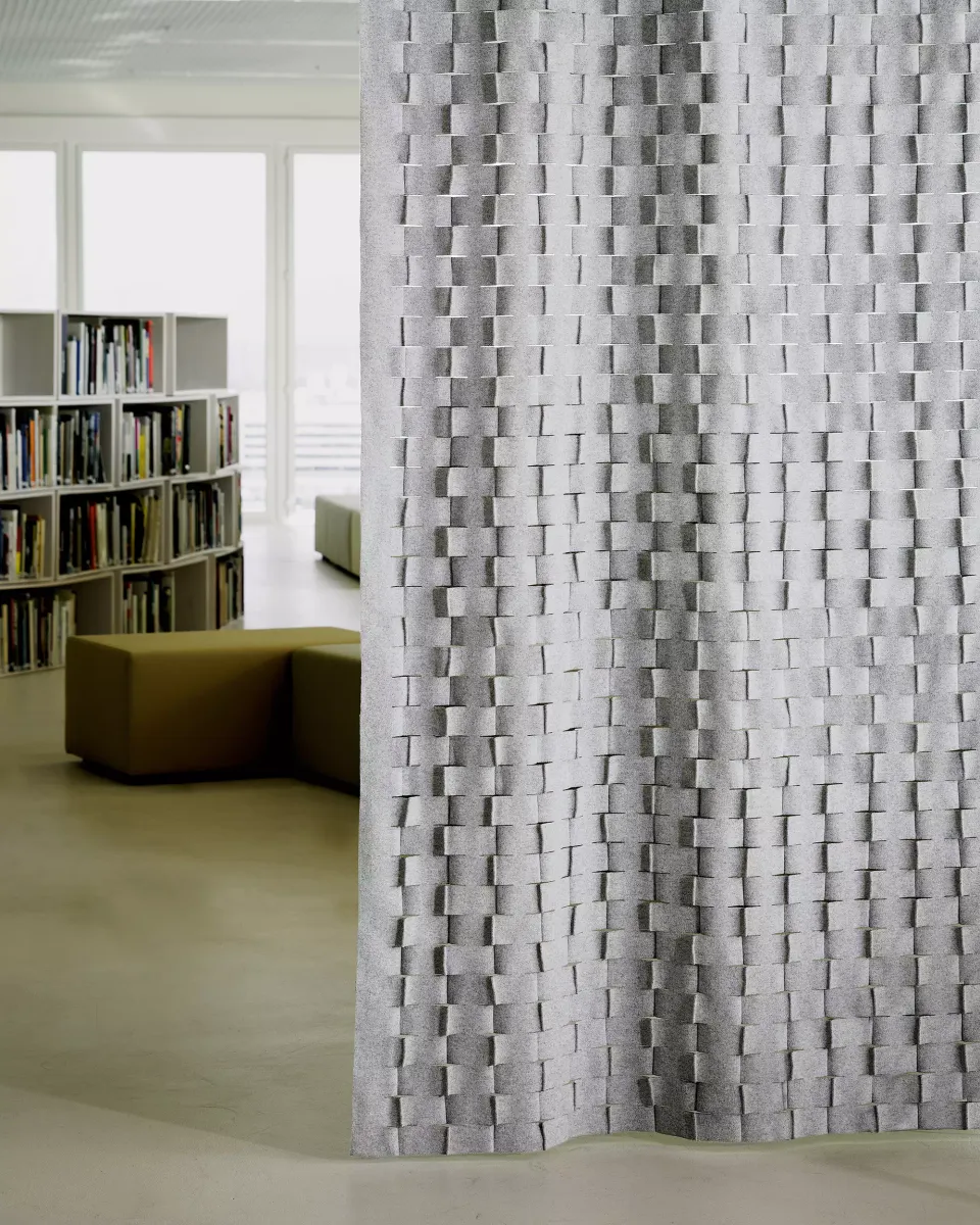 acousticpearls-entrada-tissu-rideau-acoustique-3d-s-paration image 1