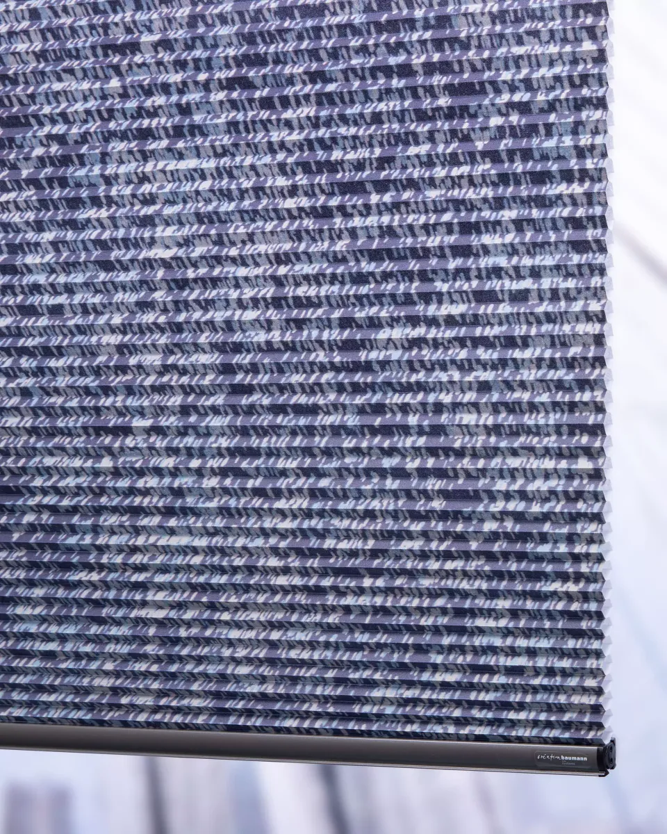 acousticpearls-plio-tissu-rideau-occultant-pliss image 1