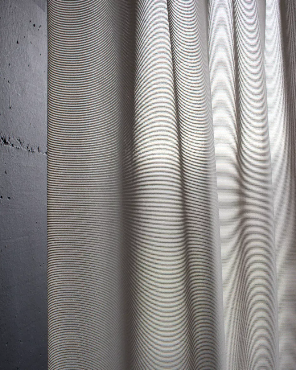 acousticpearls-primacoustic-voilage-transparent-acoustique-mat image 1